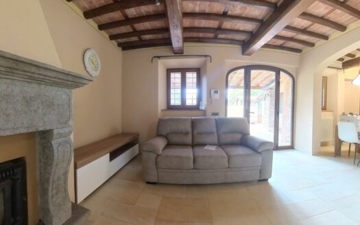 Casa Semindipendente in affitto a Badia di Cantignano, Capannori – Rif. 1100BDC