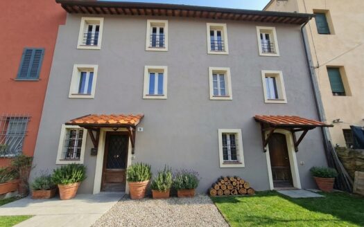 Terratetto ristrutturato in vendita a Capannori